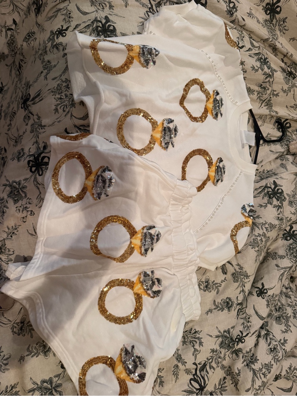 QUEEN OF SPARKLES White Crop Top and Shorts Set with Gold Sequin Ring Motifs